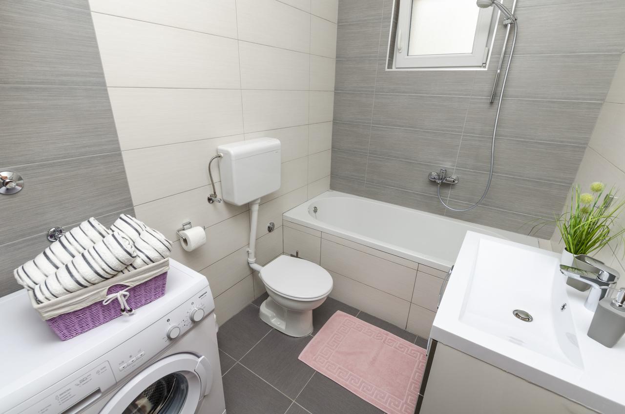 Apartment Antonija Primosten Bagian luar foto